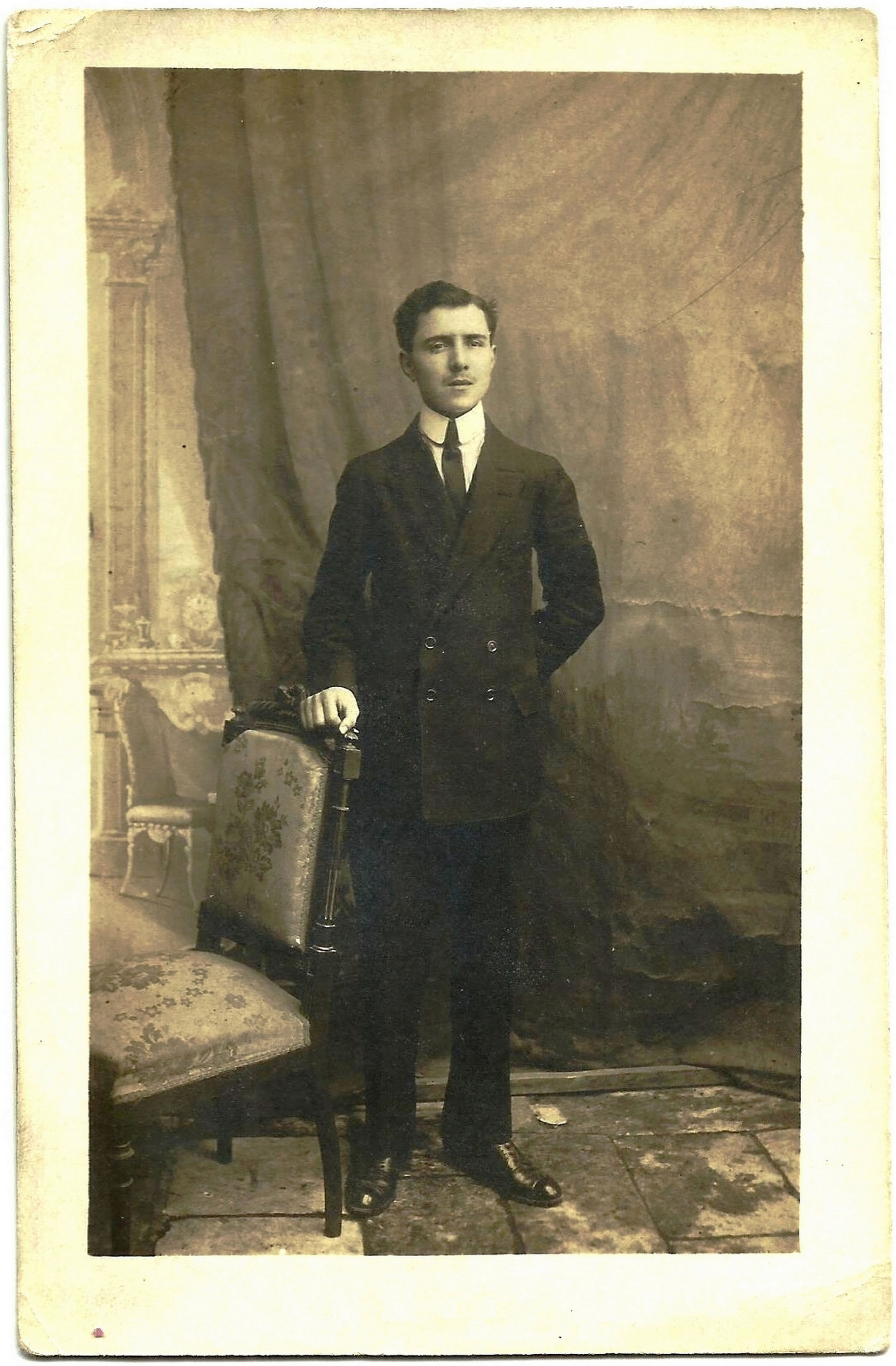 Charles Pichon, le père de Marcelle, âgé de 17 ans, en 1915. (© Collection privée).<br><br>
